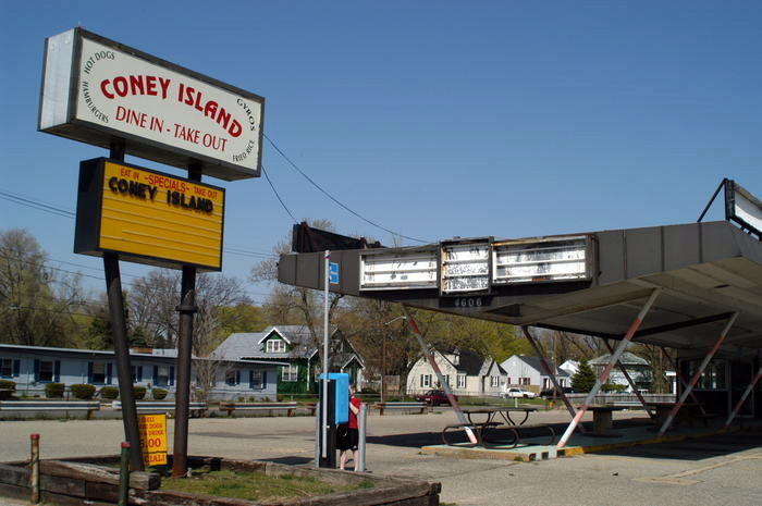 Coney Island (Dog n Suds) - April 2003